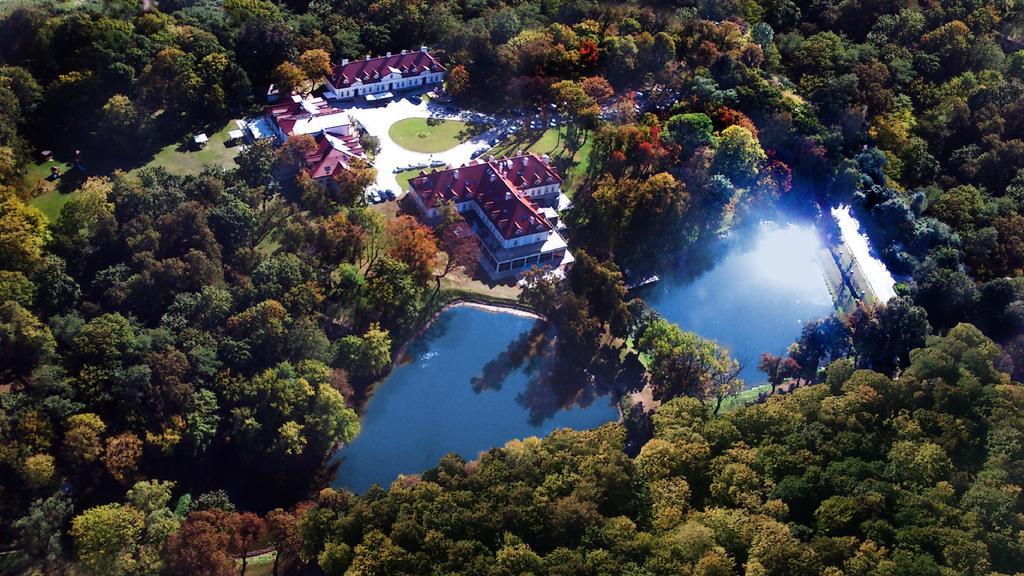 Palac Zelechow Spa & Wellness Екстериор снимка