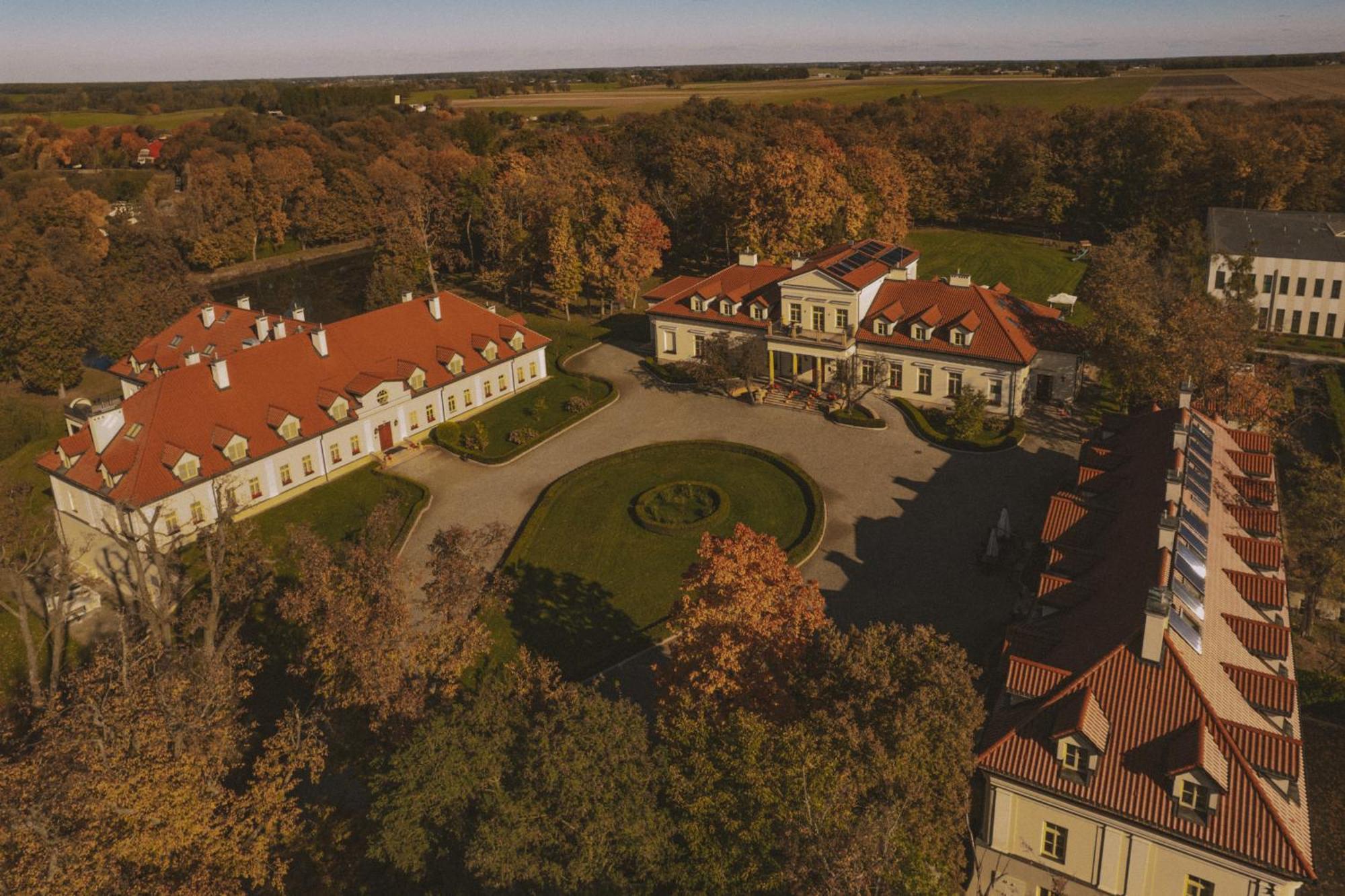 Palac Zelechow Spa & Wellness Екстериор снимка