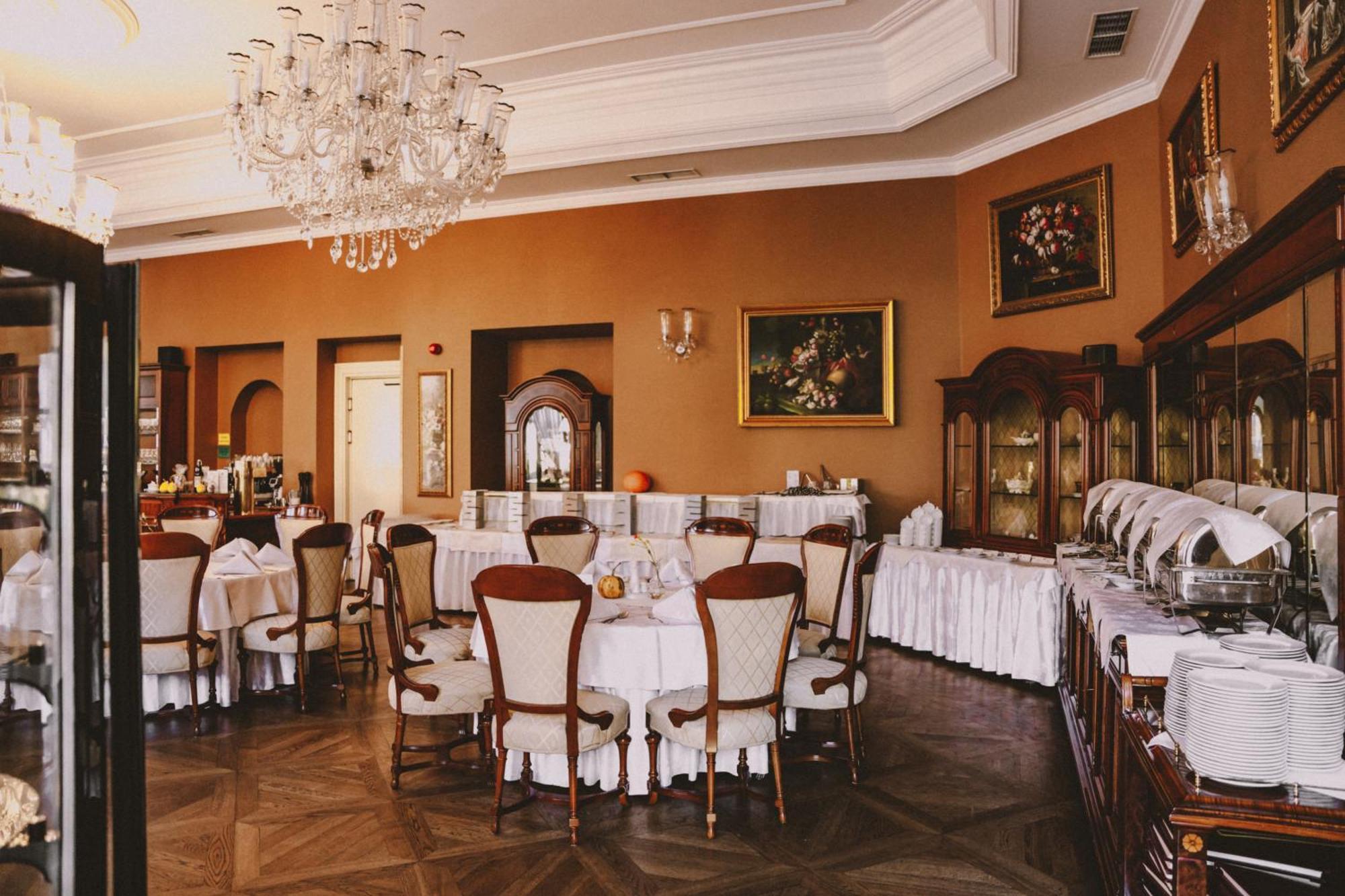 Palac Zelechow Spa & Wellness Екстериор снимка